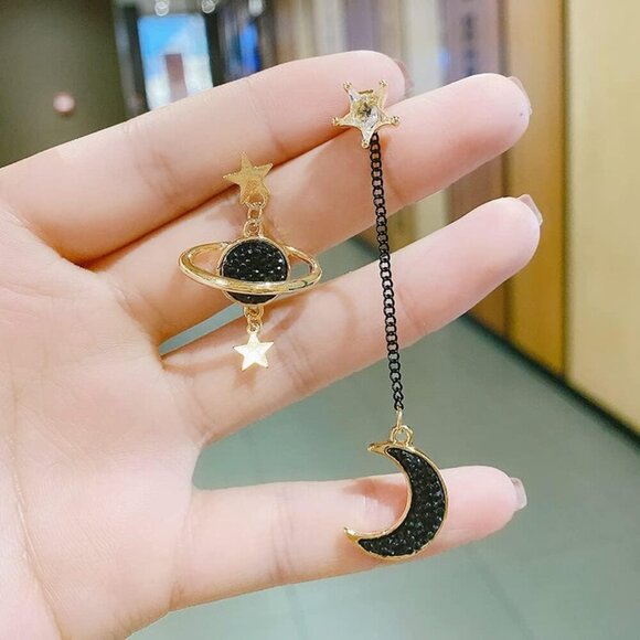 Stylish Mismatched Moon Star Earrings - Hypoallergenic Dangle Jewelry For Women - Picture 4 of 7